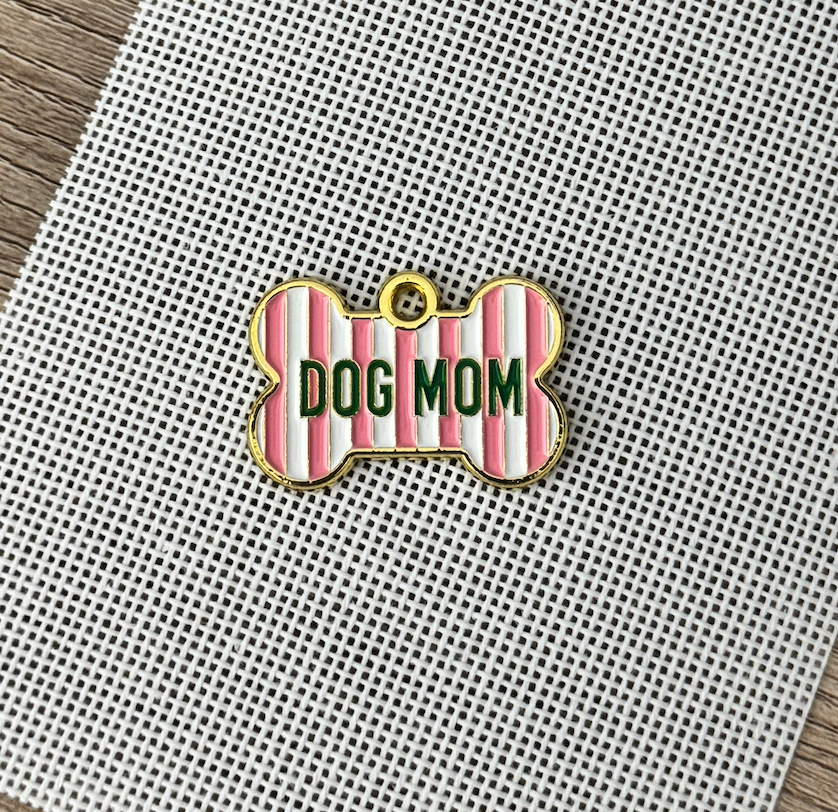 DOG MOM NEEDLEMINDER